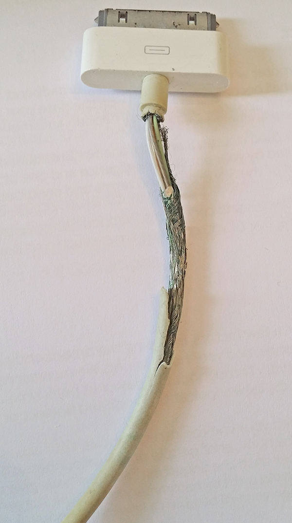 apple cable quality dock connector